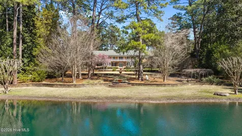 4 Augusta Way Pinehurst NC 28374