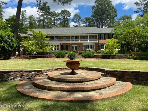 4 Augusta Way Pinehurst NC 28374