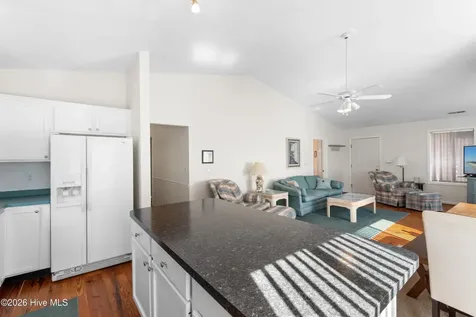 101 SE 24th Street Oak Island NC 28465