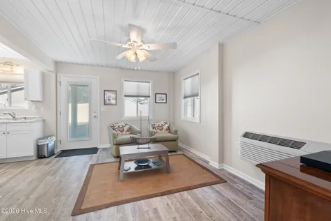 101 SE 24th Street Oak Island NC 28465