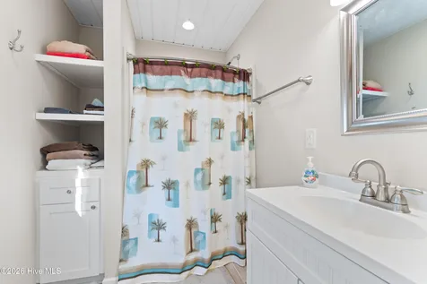 101 SE 24th Street Oak Island NC 28465