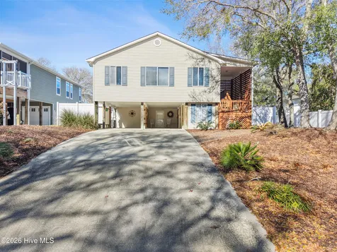 101 SE 24th Street Oak Island NC 28465