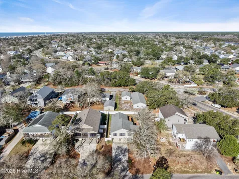 101 SE 24th Street Oak Island NC 28465
