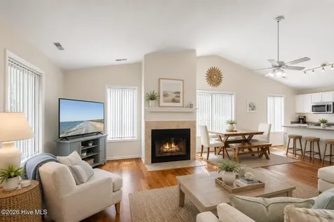 101 SE 24th Street Oak Island NC 28465