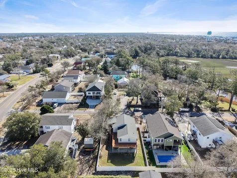 101 SE 24th Street Oak Island NC 28465