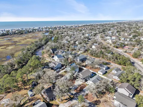 101 SE 24th Street Oak Island NC 28465