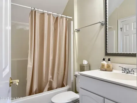 3201 Rensler Court Wilmington NC 28409