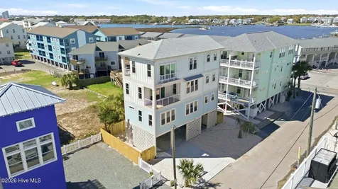 105 Periwinkle Lane Carolina Beach NC 28428