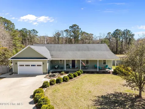 641 Edgewood Avenue Newport NC 28570