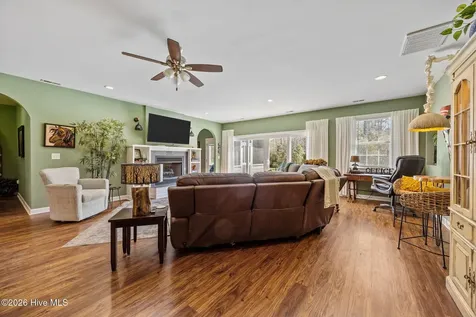 641 Edgewood Avenue Newport NC 28570