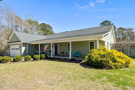 641 Edgewood Avenue Newport NC 28570
