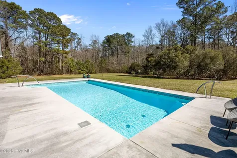 641 Edgewood Avenue Newport NC 28570