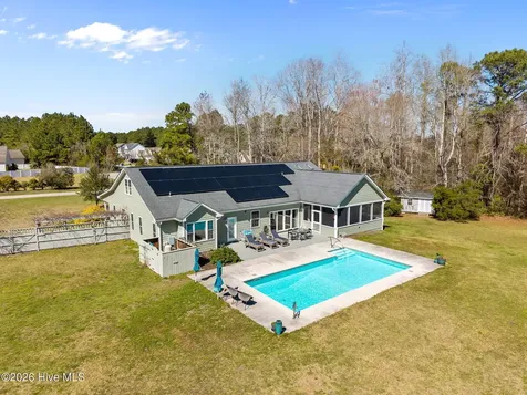 641 Edgewood Avenue Newport NC 28570
