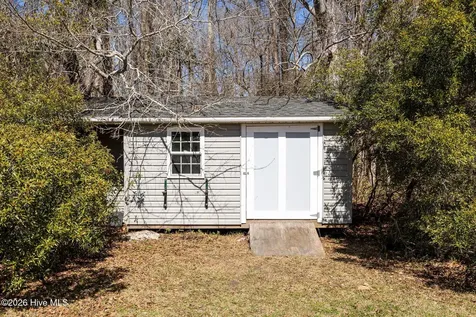 641 Edgewood Avenue Newport NC 28570