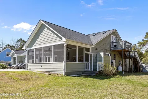 641 Edgewood Avenue Newport NC 28570