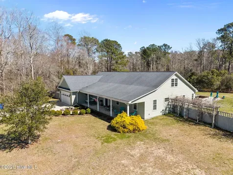 641 Edgewood Avenue Newport NC 28570