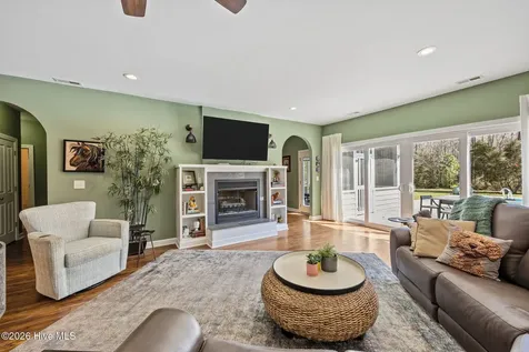 641 Edgewood Avenue Newport NC 28570