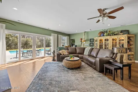 641 Edgewood Avenue Newport NC 28570
