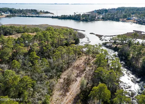 385 Old Swansboro Road Newport NC 28570