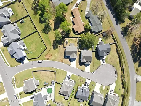 47 Peoples Court Hampstead NC 28443