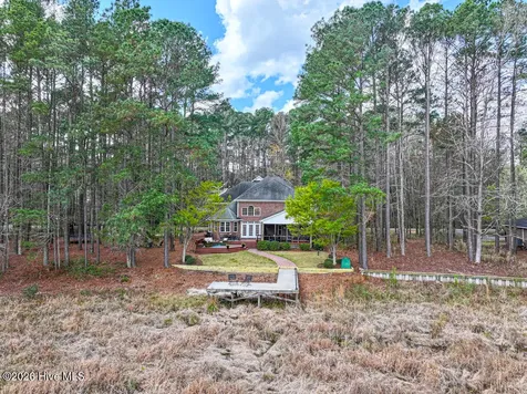 793 Daphne Lane Vass NC 28394