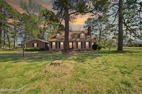 201 N Linden Street Woodland NC 27897