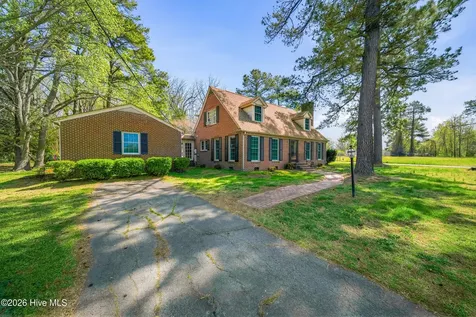 201 N Linden Street Woodland NC 27897