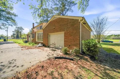 201 N Linden Street Woodland NC 27897