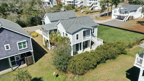 106 SE 40th Street Oak Island NC 28465
