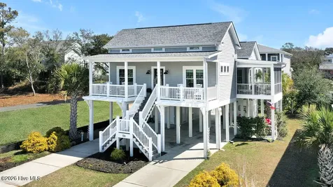 106 SE 40th Street Oak Island NC 28465