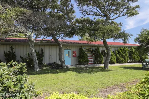 106 SE 40th Street Oak Island NC 28465
