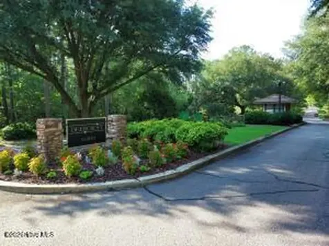 11 E Lake Road Wagram NC 28396