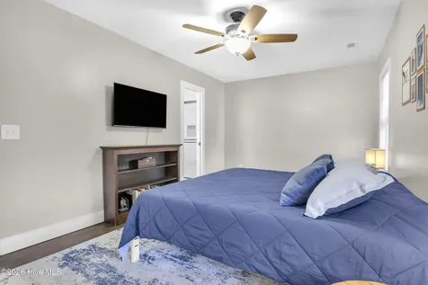 212 NE 35th Street Oak Island NC 28465