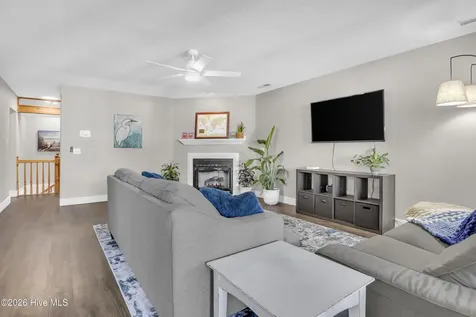212 NE 35th Street Oak Island NC 28465