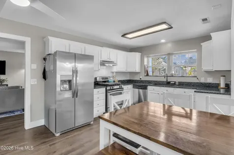 212 NE 35th Street Oak Island NC 28465