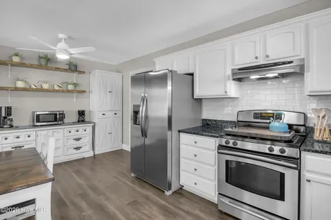 212 NE 35th Street Oak Island NC 28465