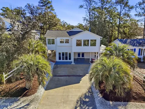212 NE 35th Street Oak Island NC 28465