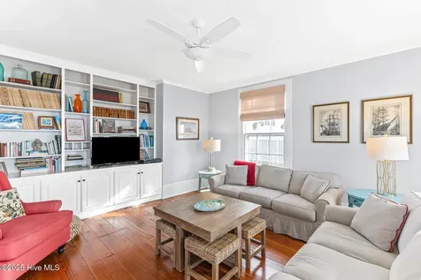 216 W Bay Street Southport NC 28461