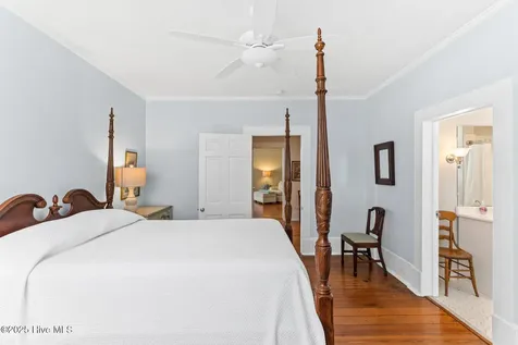 216 W Bay Street Southport NC 28461