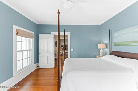 216 W Bay Street Southport NC 28461