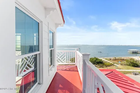 216 W Bay Street Southport NC 28461