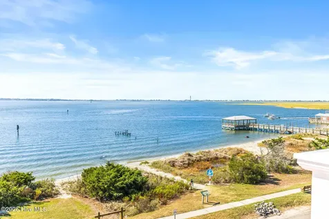 216 W Bay Street Southport NC 28461