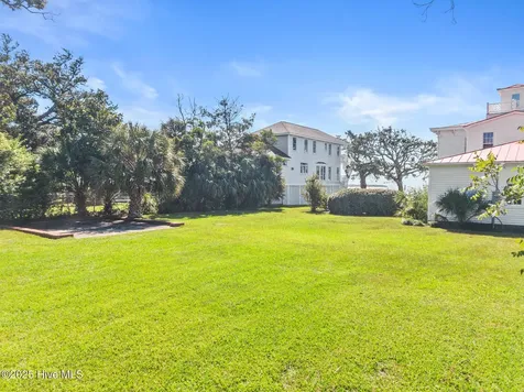 216 W Bay Street Southport NC 28461
