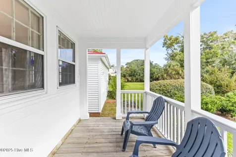 216 W Bay Street Southport NC 28461
