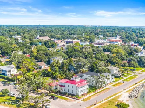 216 W Bay Street Southport NC 28461