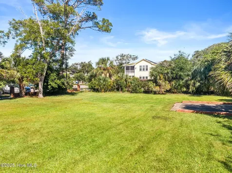 216 W Bay Street Southport NC 28461