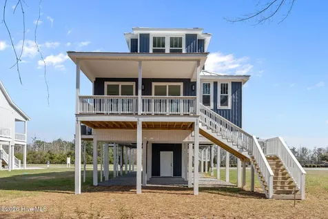 3230 Whichards Beach Road Chocowinity NC 27817