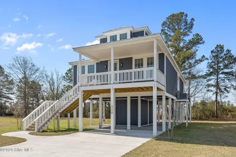 3230 Whichards Beach Road Chocowinity NC 27817