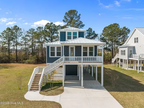 3230 Whichards Beach Road Chocowinity NC 27817