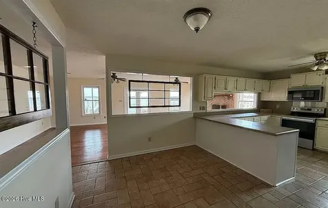 615 Willbrook Circle Sneads Ferry NC 28460